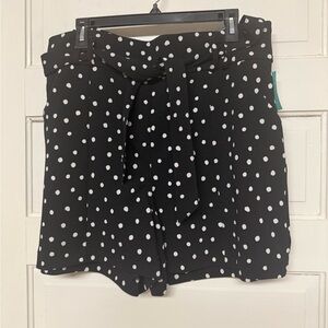 Polka Dot High-Waist Tie Front Shorts - Black/White